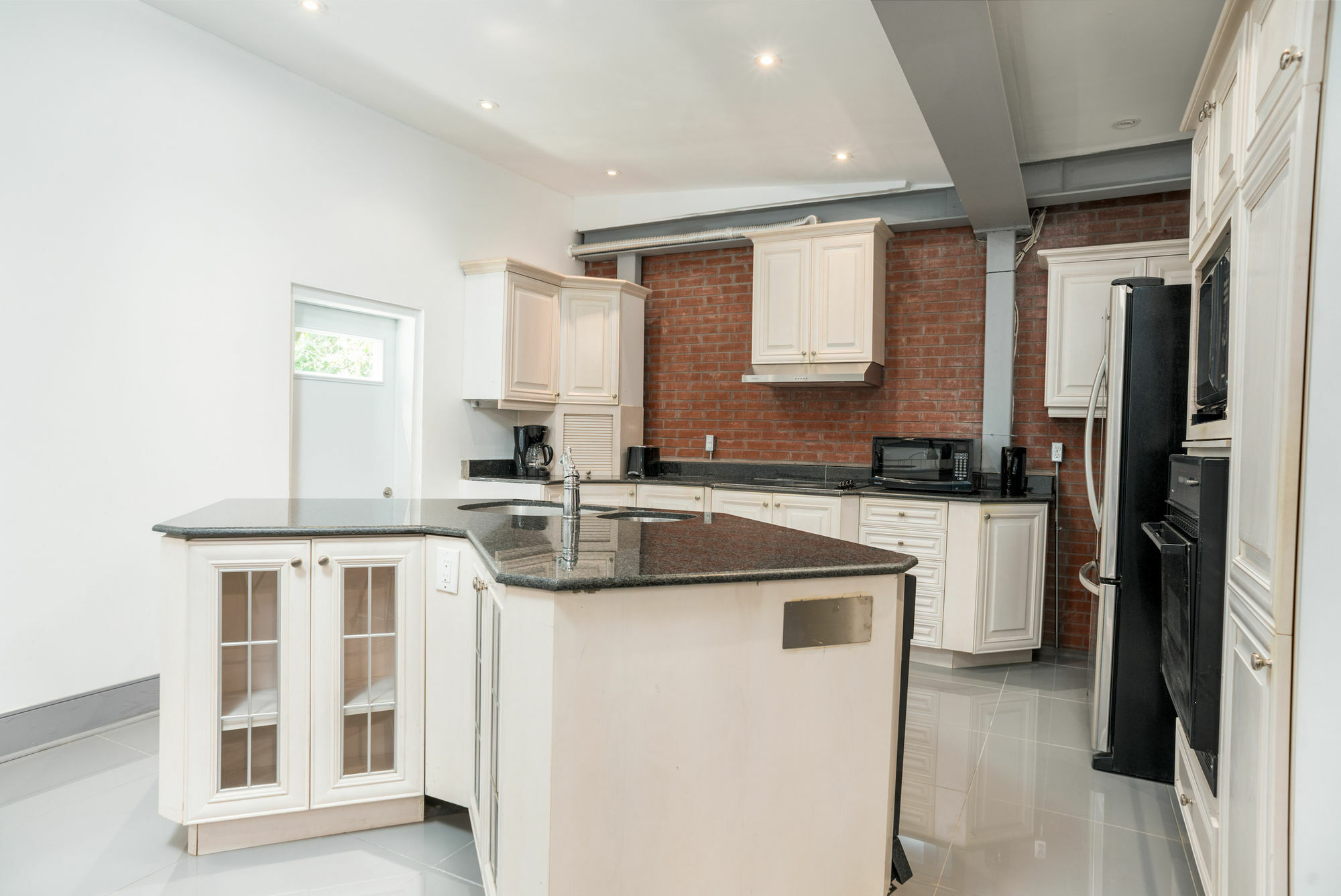 Artsy 3br In Plateau By Sonder