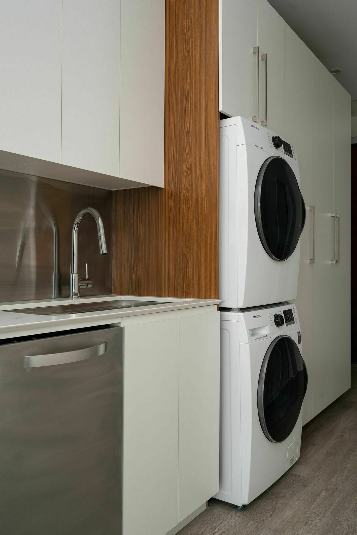 Grand 1br In Quartier Des Spectacles By Sonder *