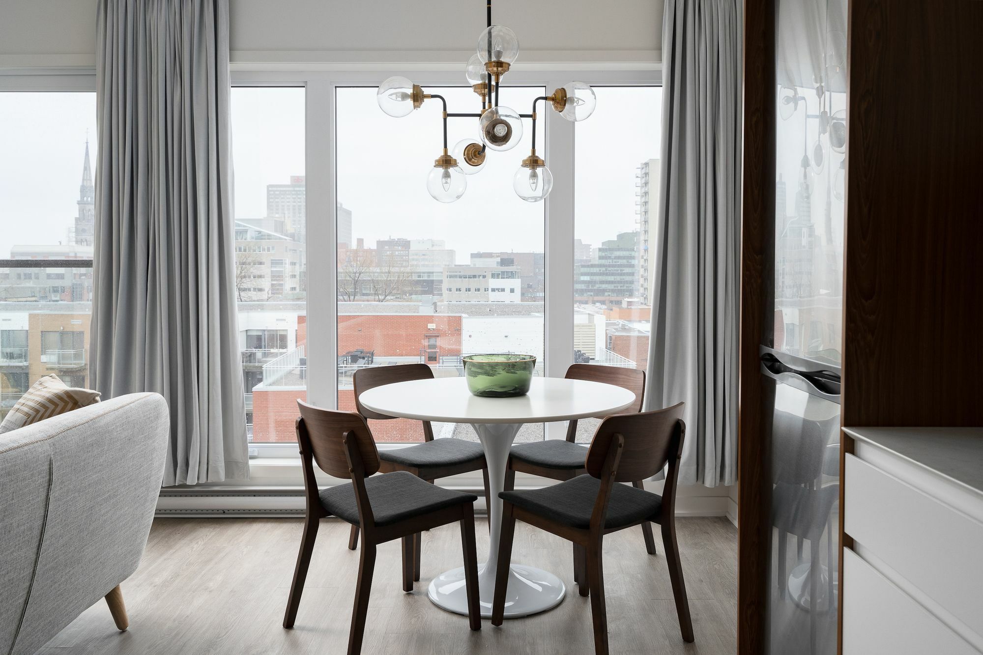 Grand 1br In Quartier Des Spectacles By Sonder *