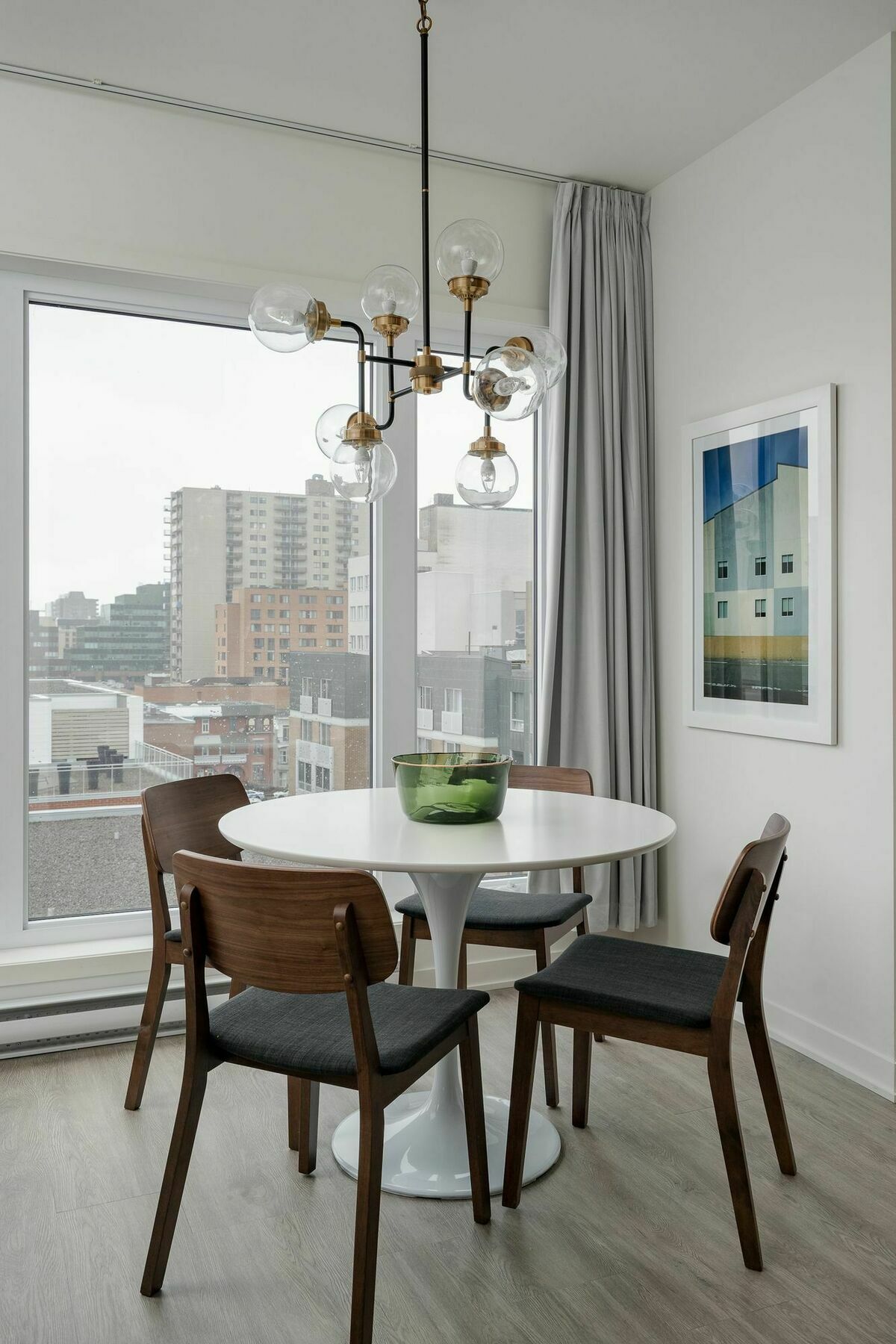 Apartment Grand 1br In Quartier Des Spectacles By Sonder *