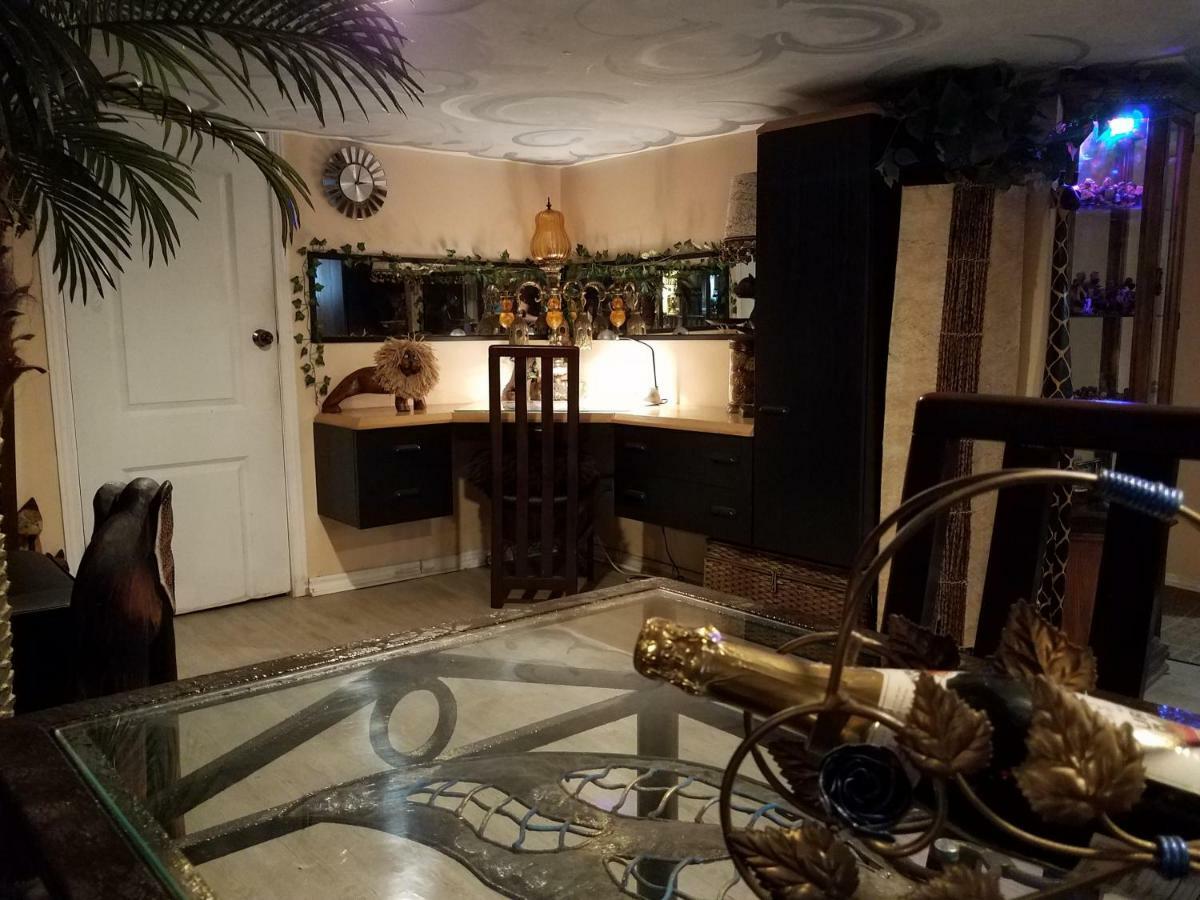 Guest house Exotic Large Basement Studio