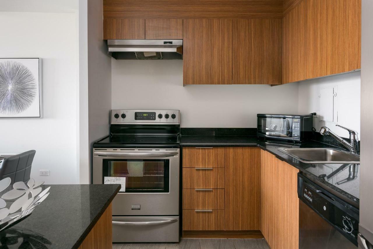 Lux For Less Apartment *