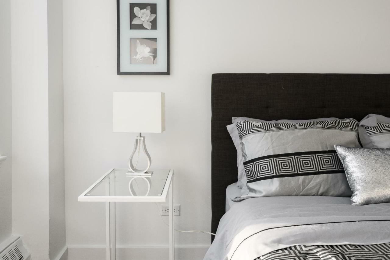 Lux For Less Apartment