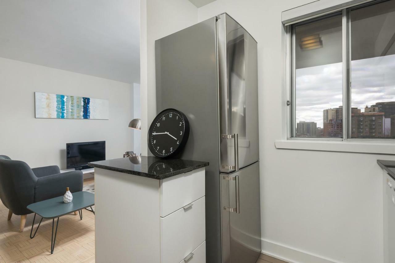 Lux For Less Montreal