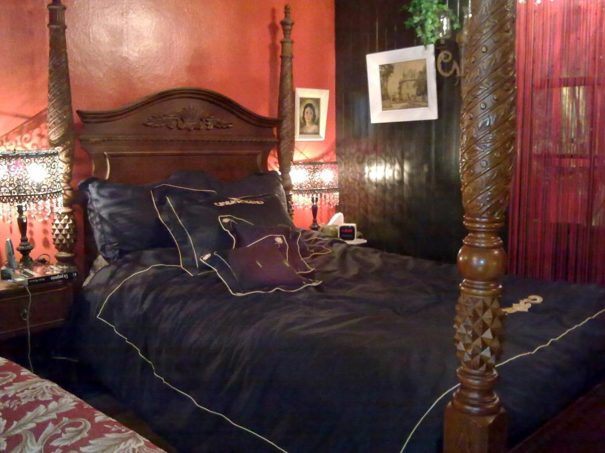 Gite Le St-Christophe Bed & Breakfast Montreal