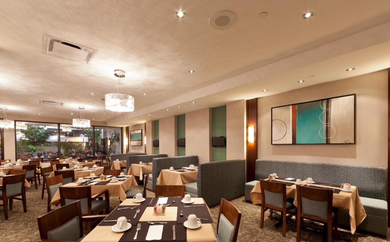 Hotel Radisson Airport 3*