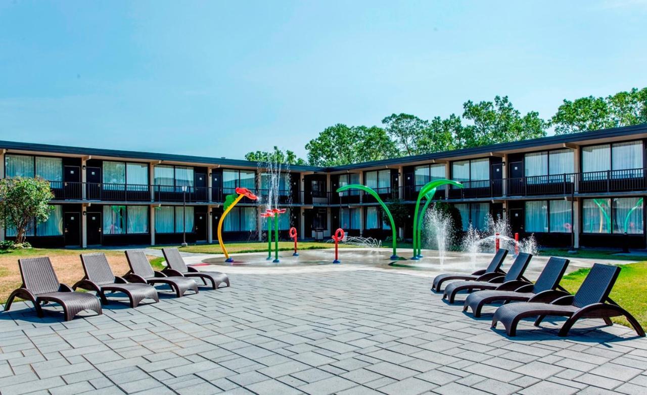 Radisson Airport Hotel 3*