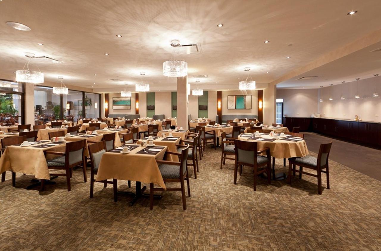 Hotel Radisson Airport Montreal