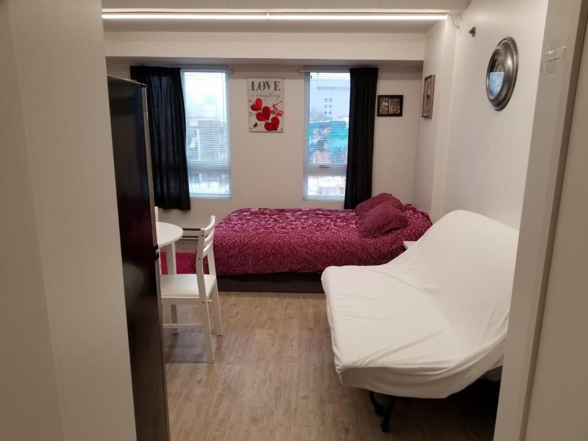 Apartment Studio Apartment In Montreal *
