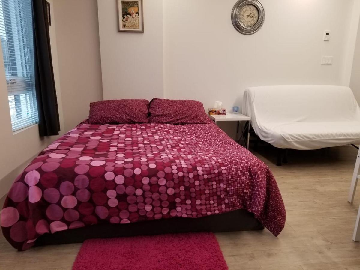 Studio Apartment In Montreal Montreal