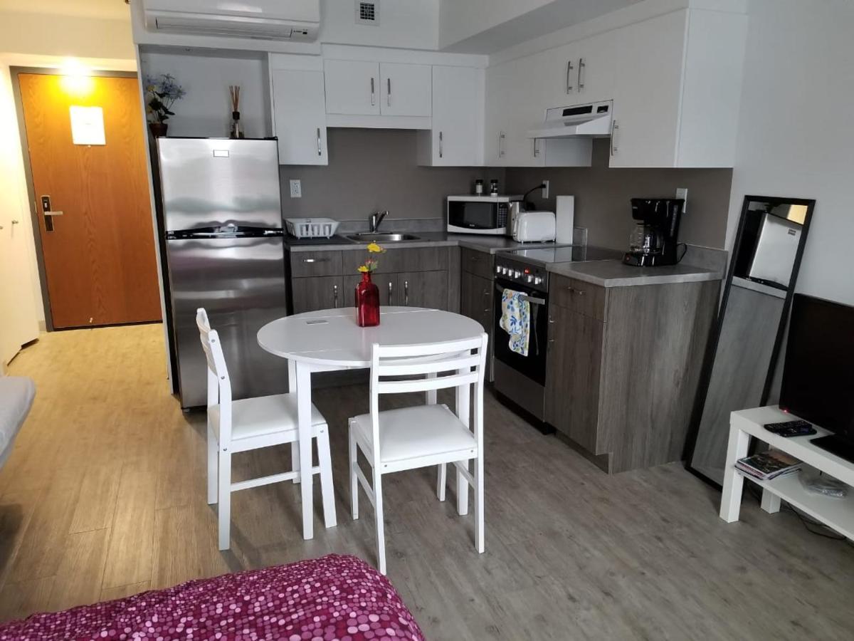 Apartment Studio Apartment In Montreal *