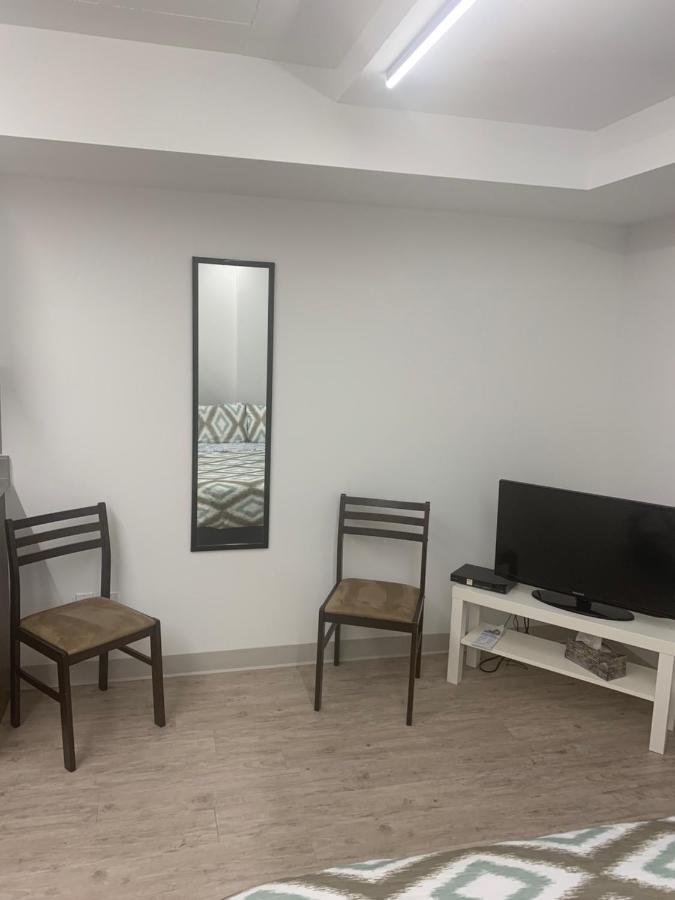 Apartment Studio Apartment In Montreal *
