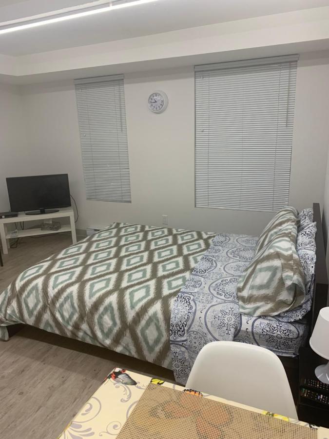 Apartment Studio Apartment In Montreal