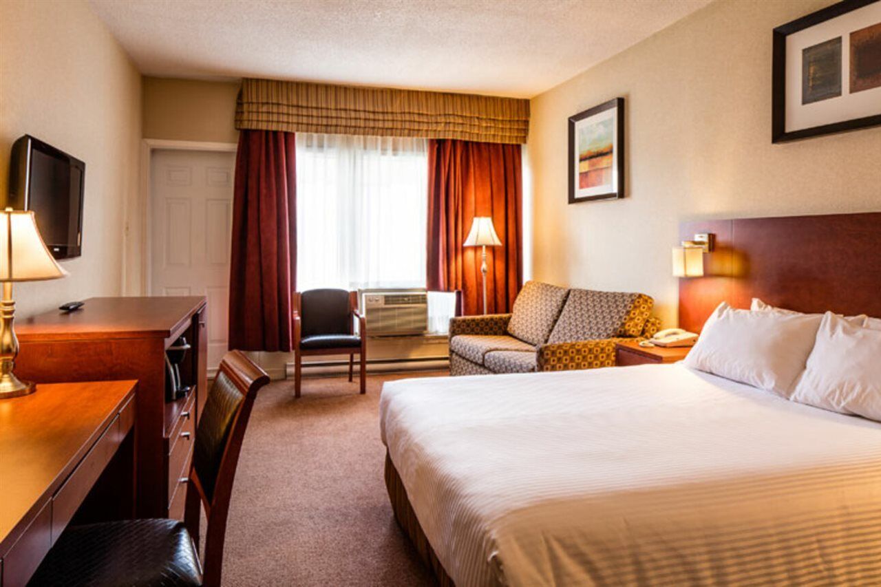 Royal Versailles Hotel Montreal