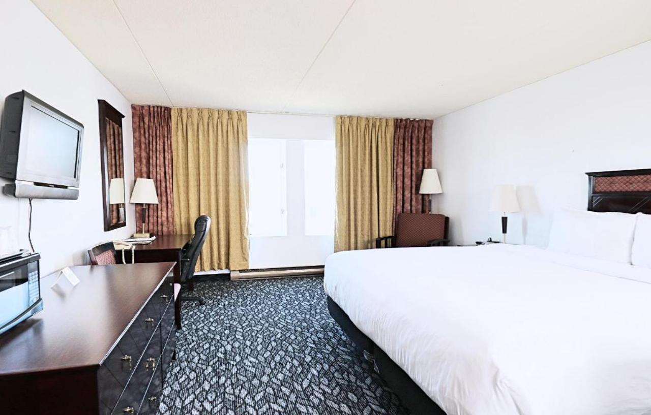 Lelux Hotel 3*