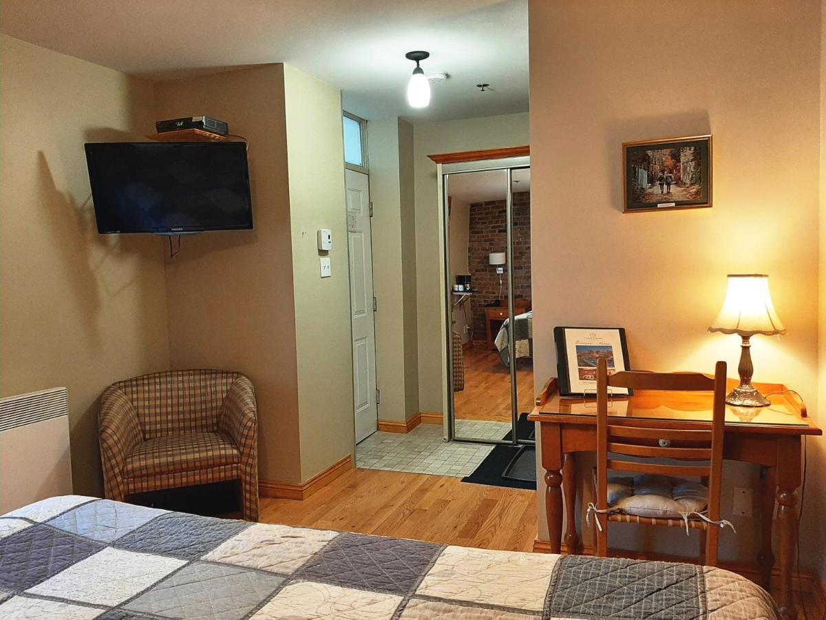 Inn Le Jardin D'antoine Montreal