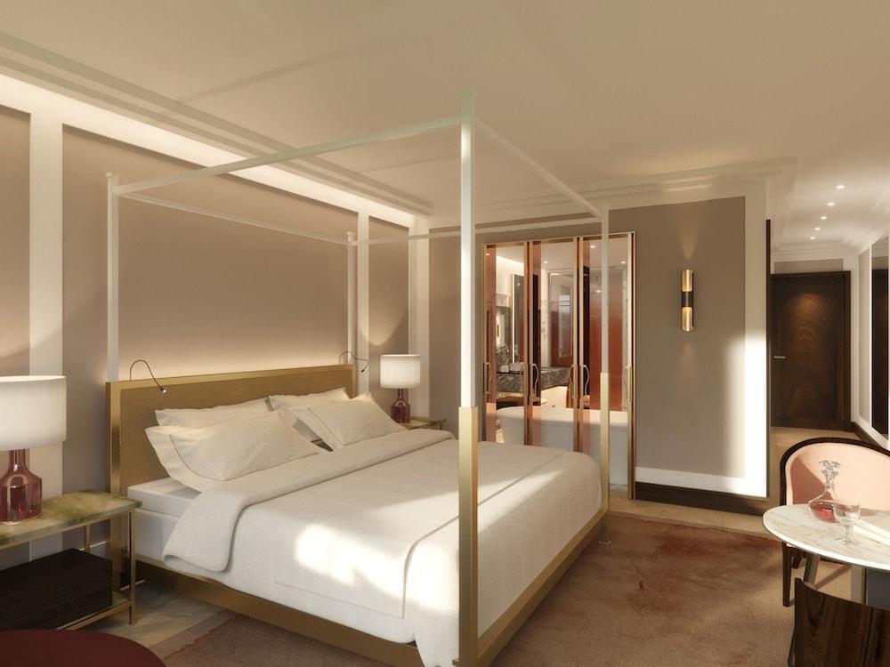 Four Seasons 5*