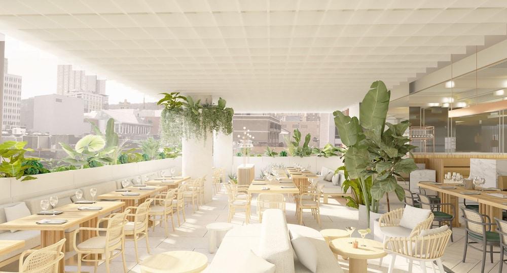 Four Seasons Hotel